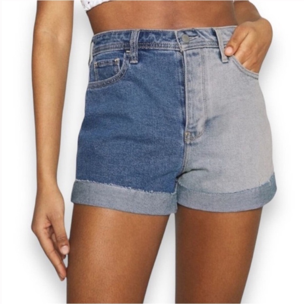 HOLLISTER Ultra High Rise Mom Short 3” Color Block Two Tone Bleached Shorts
